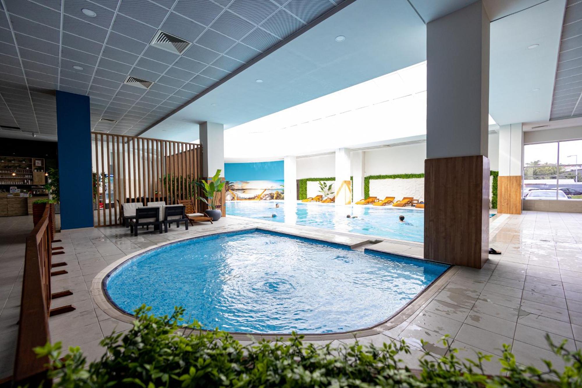 19Th & 18Th Floor Secure Apartments With Pool & Fitness & Parking Included In Price سكوبجي المظهر الخارجي الصورة