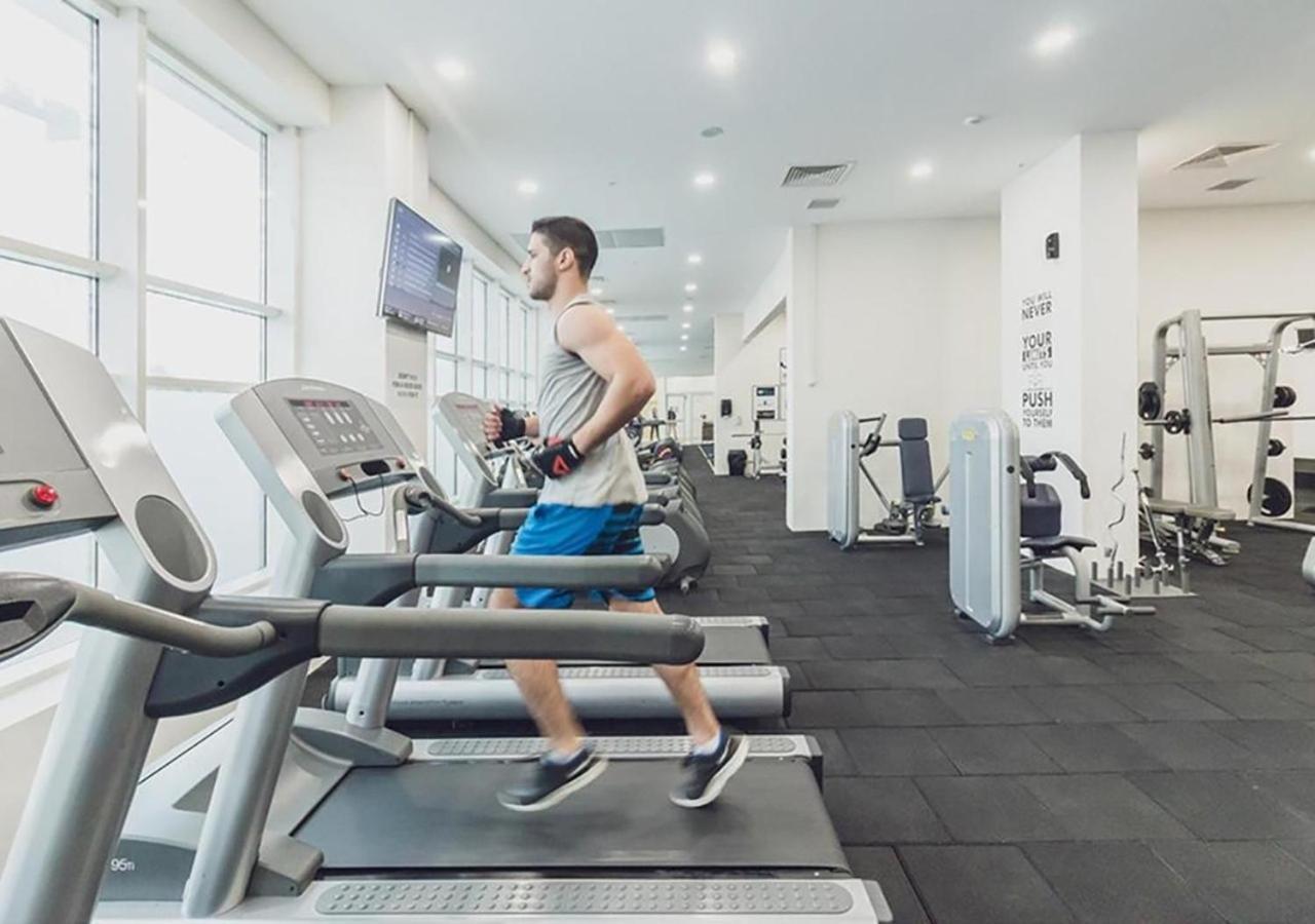 19Th & 18Th Floor Secure Apartments With Pool & Fitness & Parking Included In Price سكوبجي المظهر الخارجي الصورة