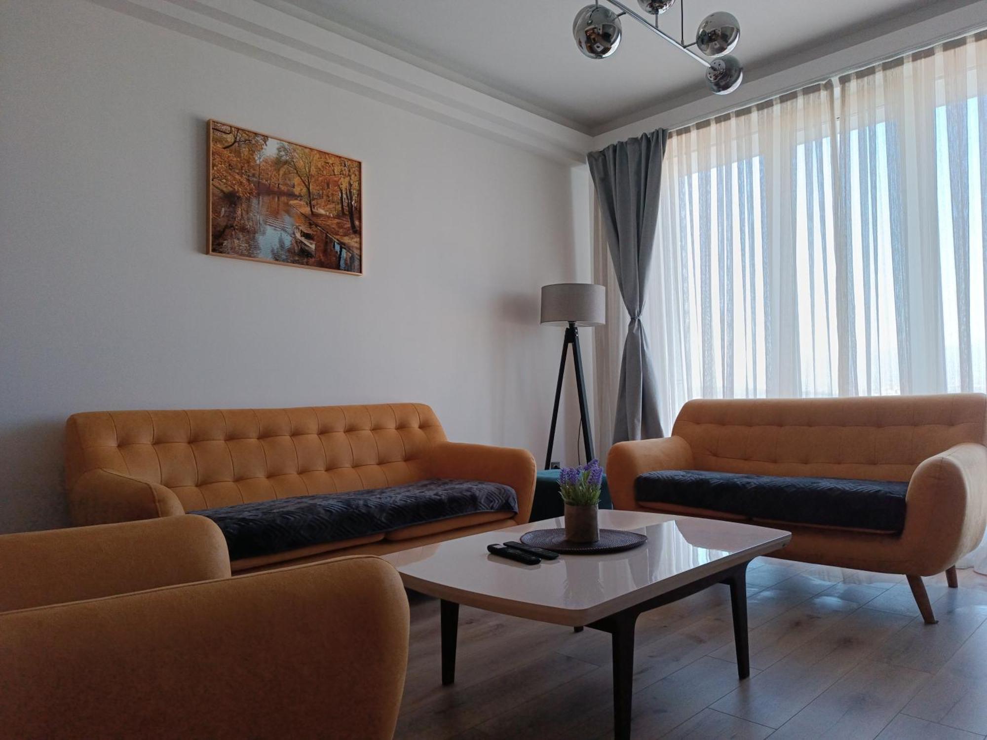 19Th & 18Th Floor Secure Apartments With Pool & Fitness & Parking Included In Price سكوبجي المظهر الخارجي الصورة
