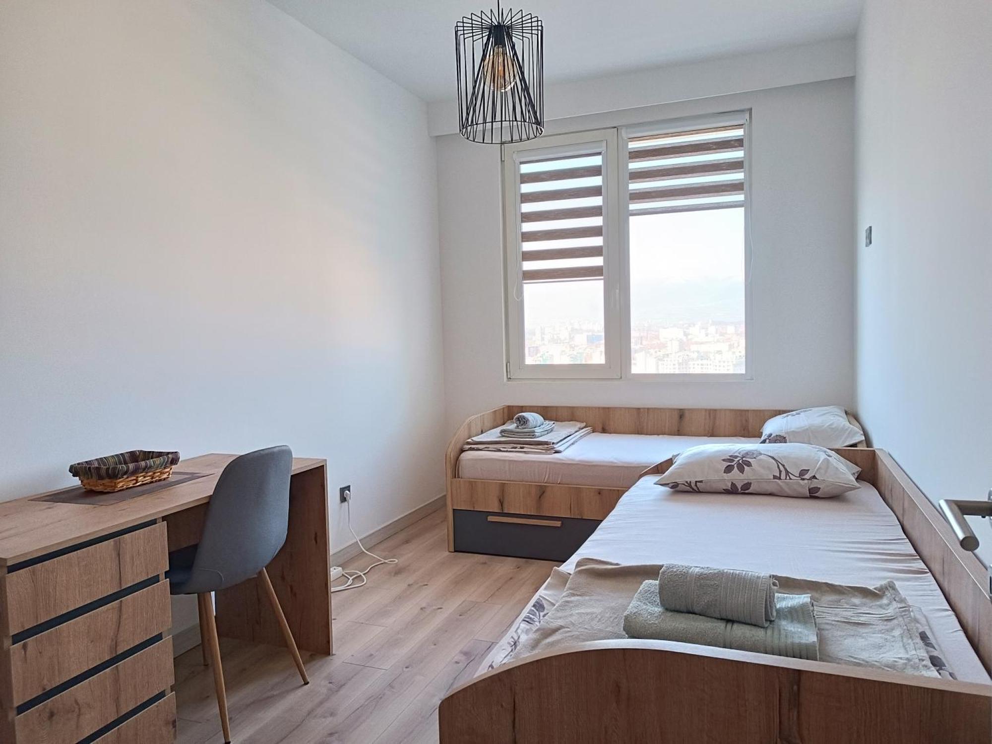 19Th & 18Th Floor Secure Apartments With Pool & Fitness & Parking Included In Price سكوبجي المظهر الخارجي الصورة