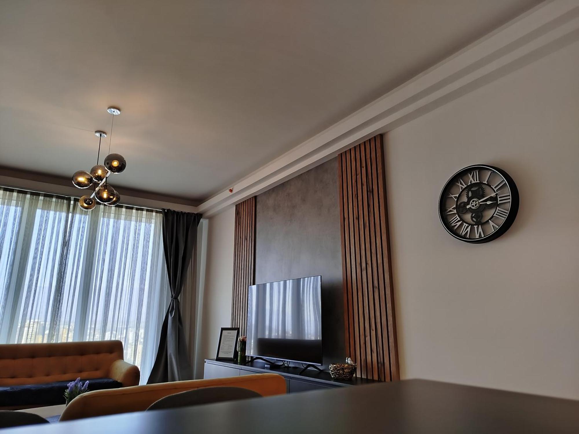 19Th & 18Th Floor Secure Apartments With Pool & Fitness & Parking Included In Price سكوبجي المظهر الخارجي الصورة